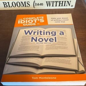 🧡Are you interested in writing? Then this book is for you!